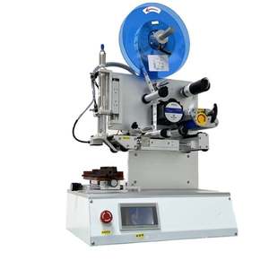 เครื่องติดฉลากอัตโนมัติเต็มรูปแบบสำหรับสายการประกอบขวดน้ำผึ้งแบบแบน ขวดน้ำ กล่องเครื่องสำอาง กล่องส่งของ กล่องอาหารกลางวันแบบใช้แล้วทิ้ง - Product Image 3