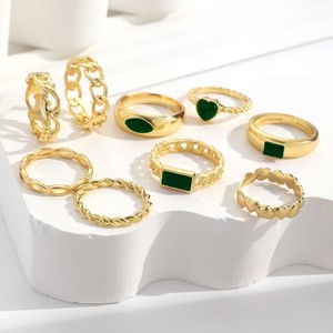 Anello con cuore in stile retrò con imitazione smeraldo da donna con catena creativa a forma di cuore con diamante e nove pezzi in lega intarsio - Product Image 3