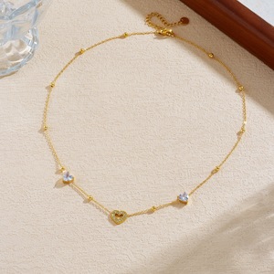 Heart Shape Gold Plated Necklace With Diamond Inlay Clavicle Chain Fashion Jewelry Daily Wear Gift For Women - Product Image 3