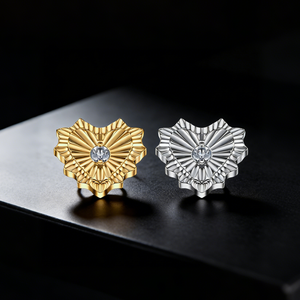 เสื้อหัวใจ CZ ASTM F136หูไทเทเนียมแบบเกลียวด้านบน16G สุดโรแมนติก - Product Image 1