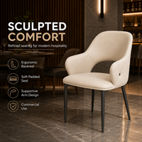 Fauteuil de salle à manger moderne à dossier haut, rembourré, avec accoudoirs incurvés crème et pieds en métal noir pour hôtel et restaurant