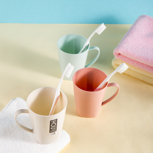 Tasse à café personnalisée avec logo pour couples, gobelet de voyage pour brosse à dents, accessoire de bain et toilette en plastique pour la maison, fournisseur de produits de toilette. - Product Image 3