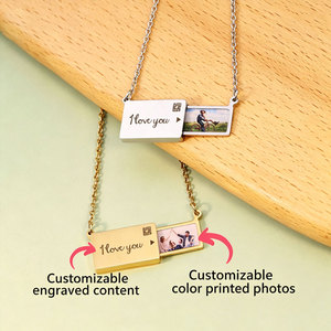 Collar con colgante de medallón para fotos, personalizado, al por mayor, de acero inoxidable 316L, chapado en oro de 14k y 18k, para mujeres y hombres - Product Image 1