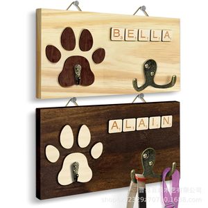 Soporte de pared de madera para collares de mascotas con diseño de pata y placas para nombres, para perros y gatos, soporte para correas, perchero y gancho de almacenamiento. - Product Image 1