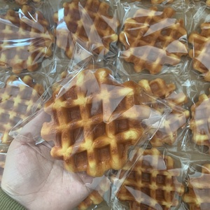 Modelo de Waffle Belga Artificial 1:1 para Exhibición de Postres, Crema, Chocolate y Decoración de Ventanas de Cafeterías - Product Image 5