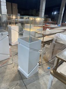 Vetrina Espositiva MASTER Boutique Dorata per <span class=keywords><strong>Gioielli</strong></span>, Vetrina per <span class=keywords><strong>Gioielli</strong></span>/Orologi/Articoli <span class=keywords><strong>di</strong></span> Lusso con Illuminazione LED - Product Image 2