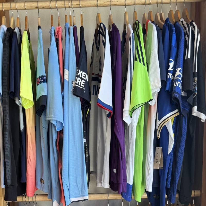 Wholesale Price Custom 2526 Retro Ronaldo Jersey Player Version High Quality Soccer Uniform for ...