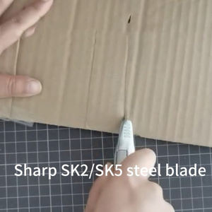 Couteau utilitaire robuste de haute qualité personnalisé OEM, lame en acier au carbone, couteaux de <span class=keywords><strong>couvreur</strong></span> adaptés pour couper les tapis de sol - Product Image 5