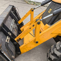 Chargeuse-pelleteuse d'occasion JCB 3CX d'origine britannique en excellent état, excavatrice sur roues à prix abordable