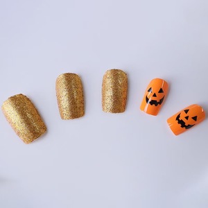 Uñas Postizas de Halloween Estilo Europeo y Americano, Diseño de Calabaza Dorada con Armadura, Brillantes, Hechas a Mano, con Diseño de Dibujos Animados - Product Image 4