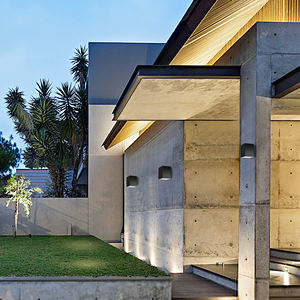 Lampada da Parete Esterna Quadrata IP65 in Plastica a Prezzo Conveniente, Illuminazione per Esterni Montata a Parete - Product Image 4