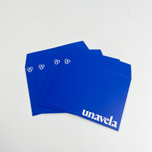 Sobres Azules Personalizados con Tarjetas Blancas Incluidas - Empaquetado de Papel con Marca Personalizada para Pequeñas Empresas - Product Image 6