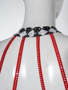 Justaucorps de gymnastique rythmique pour femme, orné de cristaux en forme de cœur, col licou, bretelles dorsales, manches, tenue de compétition scintillante - Product Image 5