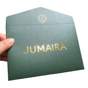 Sac cadeau de mariage de luxe personnalisé vert foncé avec logo en feuille d'or estampé à chaud sur carton - Product Image 1