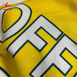 เสื้อฟุตบอลผ้าโพลีเอสเตอร์สำหรับใส่เล่นฟุตบอลเสื้อพิมพ์ซับลิเมชันแห้งเร็ว - Product Image 4