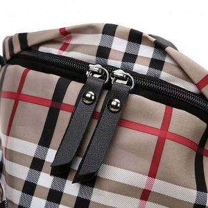 Sac de sport, de voyage et de yoga personnalisé, nouvelle conception, fabriqué en usine BSCI, sac de week-end, sac de nuit pour femmes et hommes - Product Image 5