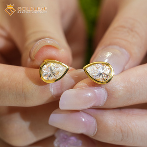 ต่างหูเงิน S925 ประดับมอยส์ซาไนต์ทรงลูกแพร์ 2-5 กะรัต รุ่น Goldleaf Custom – เหมาะสำหรับเป็นของขวัญและสวมใส่ในชีวิตประจำวัน - Product Image 2