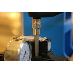 BRILLIANT TOOLS - BT022940 Zócalo de broca estriada de 1/2 '', 100 mm de largo-EAN 4042146776735 HAND SOCKETS 1/2" - Product Image 4