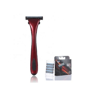 Maquinilla de Afeitar Importada de Triple Hoja con Mango de Metal Completo <span class=keywords><strong>para</strong></span> Uso Facial y Corporal, Empaque en Blister - Product Image 5