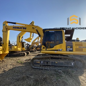 Excavatrice sur chenilles d'occasion KOMATSU PC210LC de 21 tonnes, abordable et de haute qualité pour les grands projets de construction - Product Image 2