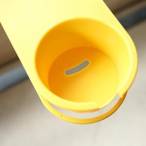 Soporte para tazas de escritorio, organizador de tazas de plástico grande para uso en escritorio de oficina, color gris - Product Image 4