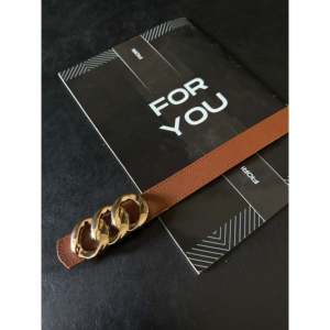 เข็มขัดหนังแท้คุณภาพสูง หนังวัวแท้ หัวเข็มขัดทรงเรขาคณิต ทนทาน เหมาะสำหรับผู้หญิง ใช้ได้กับชุดเดรส กางเกง และเสื้อแจ็คเก็ต - Product Image 2