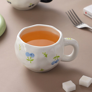 Tasse à café et gobelet en céramique peints à la main <span class=keywords><strong>de</strong></span> style coréen Chaozhou - Design adorable pour les cadeaux d'anniversaire <span class=keywords><strong>ou</strong></span> <span class=keywords><strong>de</strong></span> fête - Product Image 5