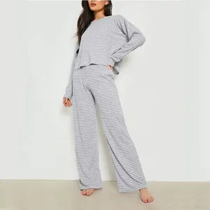 Yüksek kaliteli rahat yumuşak ev tekstili iki parçalı giyim seti kadınlar şerit pijama gevşek salon pijama setleri