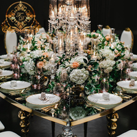 Table de banquet en verre nordique d'hôtel de conception moderne d'acier inoxydable d'or de forme d'oeil