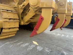 รถดันดินตีนตะขาบ Caterpillar D7G มือสองคุณภาพดี บำรุงรักษาอย่างดี กำลังแรง พร้อมตัวเลือก U-Blade เหมาะสำหรับงานก่อสร้างถนน - Product Image 6