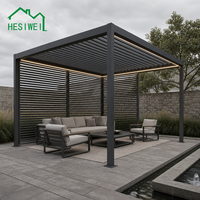 Pergola motorisée électrique rétractable en aluminium avec treillis de clôture, à suspension cantilever, murale, en verre à lamelles, étanche