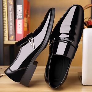 Zapatos Formales de Charol para Hombre con Detalles Metálicos, Zapatos de Vestir Sin Cordones para Negocios, Bodas, Calzado Formal Clásico Negro - Product Image 4