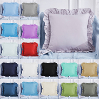Housse de coussin en satin à volants romantiques, douce et soyeuse, pour la décoration de salon d'appartement
