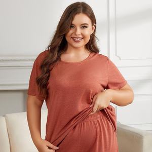 Ensemble de <span class=keywords><strong>pyjama</strong></span> de couple en velours de luxe-Vêtements de nuit en molleton de corail en peluche d'hiver Vêtements de détente thermiques épaissis pour hommes et femmes Costume élégant - Product Image 3