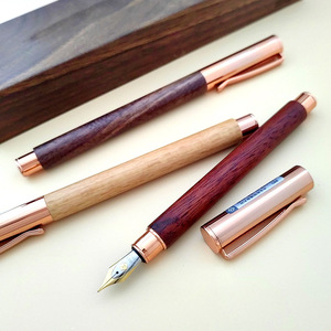 Pluma Estilográfica de Madera de Arce y Nogal, Regalo de Lujo con Detalles en Oro Rosa, Pluma de Escritura Exclusiva de Madera de Tigre Roja con Plumilla F/M/N - Product Image 2