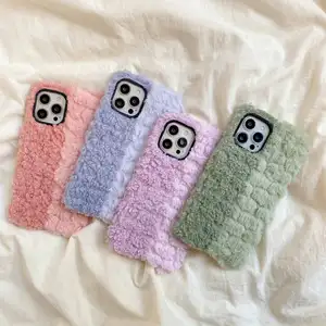 For iPhone 13 Fur Case With Mix Color Match Fashion Girl Women Designer Phone Case For iPhone X 11 12 13 Pro Max Case Warm Furry