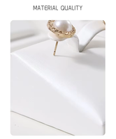 Support à bijoux réglable en cuir brossé blanc, mini présentoir de comptoir pour vitrine de vente au détail