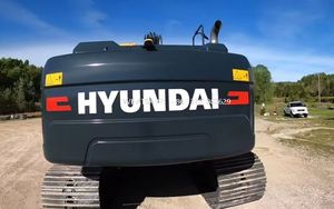 Excavatrice sur chenilles Hyundai 210 d'origine, 22 tonnes, robuste, à vendre - Product Image 4