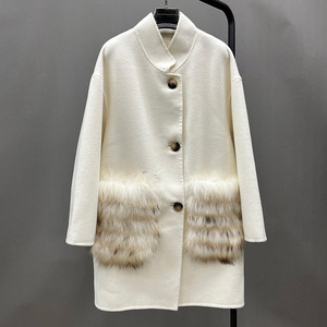 Vente en gros Manteau de luxe en <span class=keywords><strong>laine</strong></span> de mouton et <span class=keywords><strong>alpaga</strong></span> Manteau en <span class=keywords><strong>laine</strong></span> de cachemire véritable pour femmes avec de grandes poches en fourrure de renard - Product Image 4