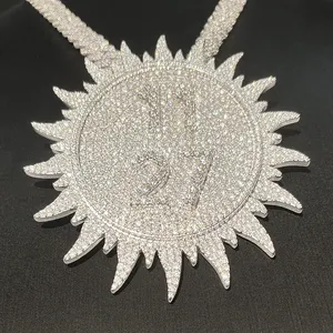 Ciondolo personalizzato Hip Hop alta gioielli S925 argento placcato oro ghiacciato sole diamante Charm VVS Moissanite collana Penadnt