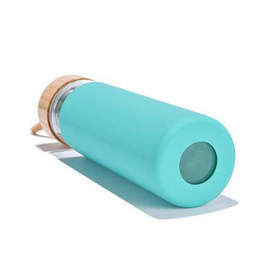 Bouteille d'eau en verre 2025 en gros d'usine avec manchon de protection en silicone, bouteilles en cristal avec couvercle en bois et corde - Product Image 4