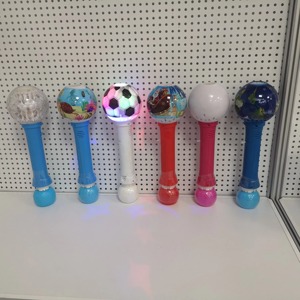 YT vente en gros électrique Disco Spinning <span class=keywords><strong>Bubble</strong></span> Toys boule rotative à 6 trous avec souffleur de bulles lumineux en plastique pour enfants - Product Image 3