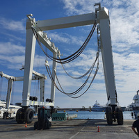 Lève-bateaux marin robuste pour les opérations professionnelles de services nautiques