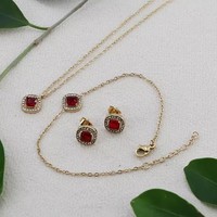 Set Perhiasan Zirkon Persegi Gaovo Baja Tahan Karat Berlapis Emas 18K Kalung Anting Tusuk Wanita Pernikahan Pesta Perhiasan Fashion Hadiah