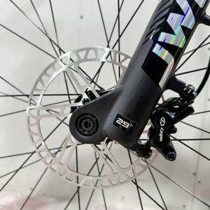 Vélo de montagne en fibre de carbone Kozo 29er 12 vitesses avec frein à disque <span class=keywords><strong>hydraulique</strong></span> à quatre pistons, jante en aluminium, cadre Soft-Tail pour adultes - Product Image 4