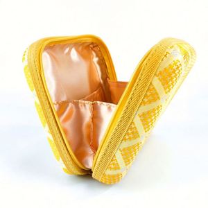 Luxury Gold Checked EVA Cosmetic <b>Case</b> Damask Fabric Outdoor Travel Portable <b>Makeup</b> Storage Bag - Product Image 4