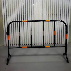 Barrière de sécurité pour piétons et chaussées pliantes portables Barricades de contrôle des foules <span class=keywords><strong>en</strong></span> acier extensible Cadre métallique <span class=keywords><strong>en</strong></span> <span class=keywords><strong>bois</strong></span> traité sous pression - Product Image 4