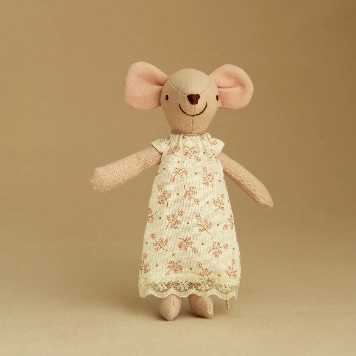 Petite chemise de nuit florale de 13 cm