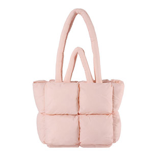Sac à main fourre-tout matelassé en coton pour femmes avec fermeture à glissière rembourrée pour le shopping et le voyage avec doublure en polyester - Product Image 3
