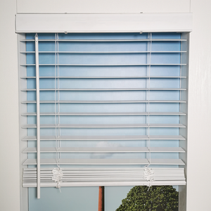 Bán tự động 2 inch PVC Faux gỗ <span class=keywords><strong>Venetian</strong></span> rèm cửa sổ bóng râm - Product Image 3